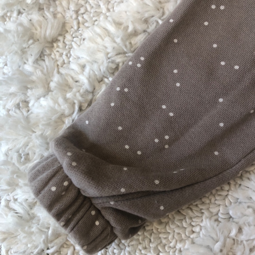 Pajama’s - Picture 5 of 7